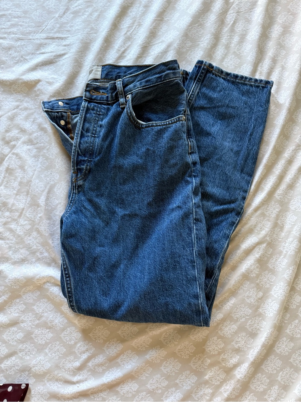 Everlane 90s cheeky jean organic cotton
